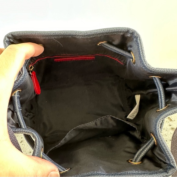 NWT Tommy Hilfiger Bucket Bag - Picture 9 of 9